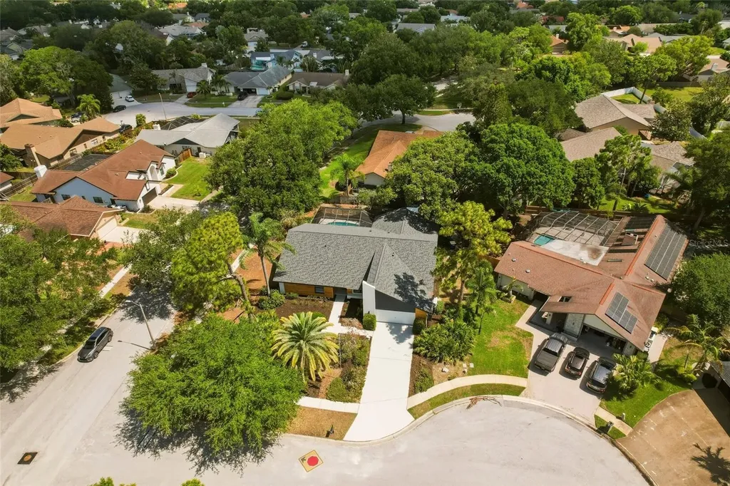 2700 Sedgefield Court E Clearwater FL 33761