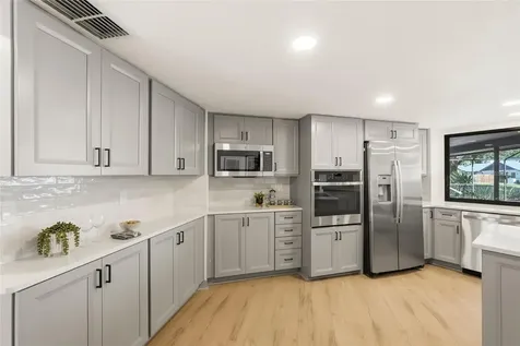 2700 Sedgefield Court E Clearwater FL 33761