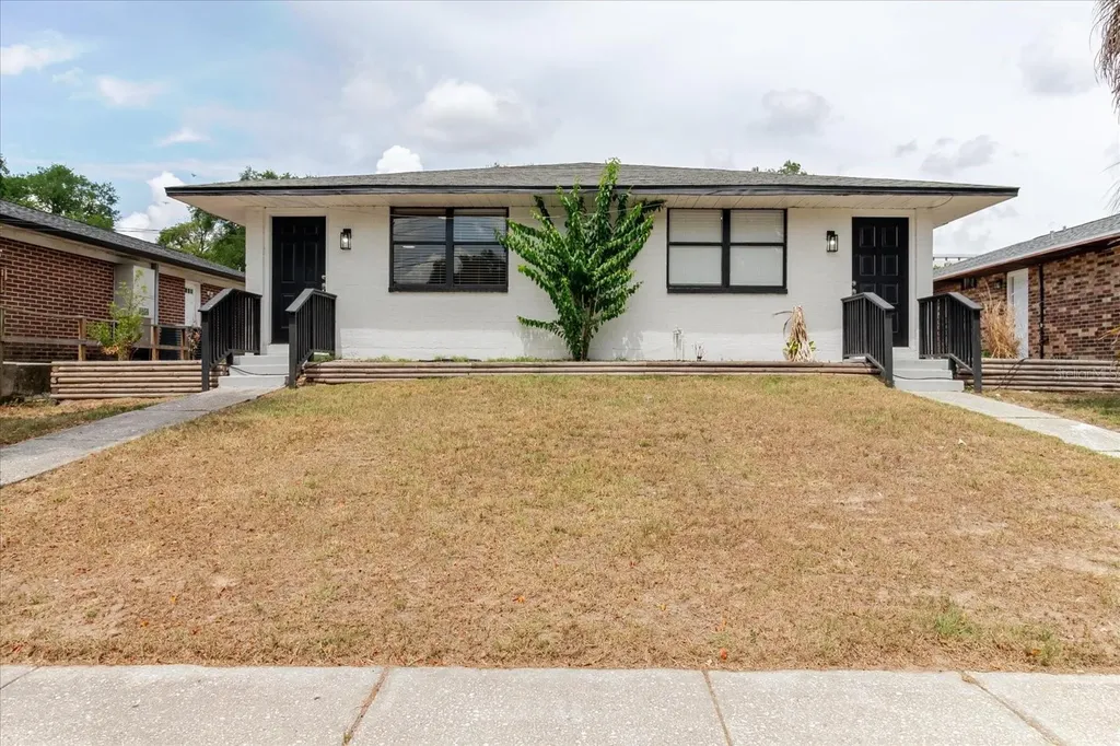 1134-1136 Gilmore Avenue Lakeland FL 33805