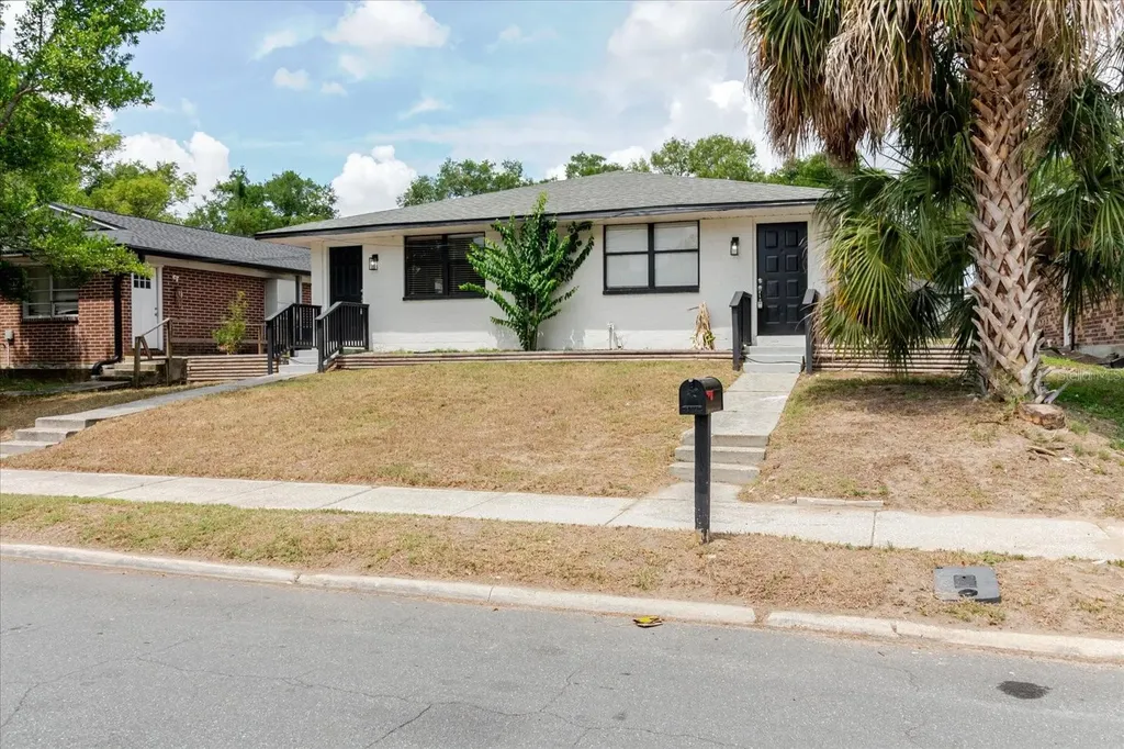 1134-1136 Gilmore Avenue Lakeland FL 33805