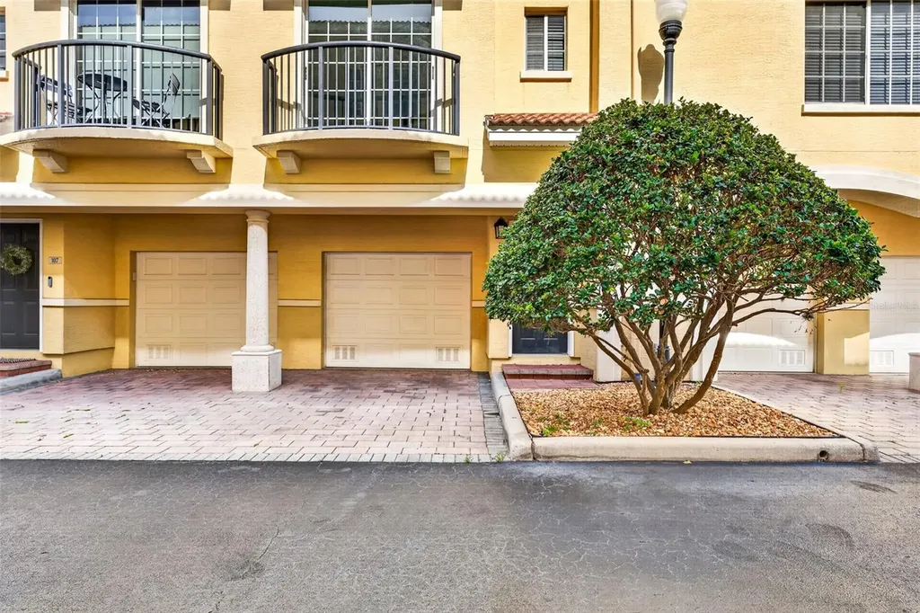 105 Bradford Beach Court Tampa FL 33609