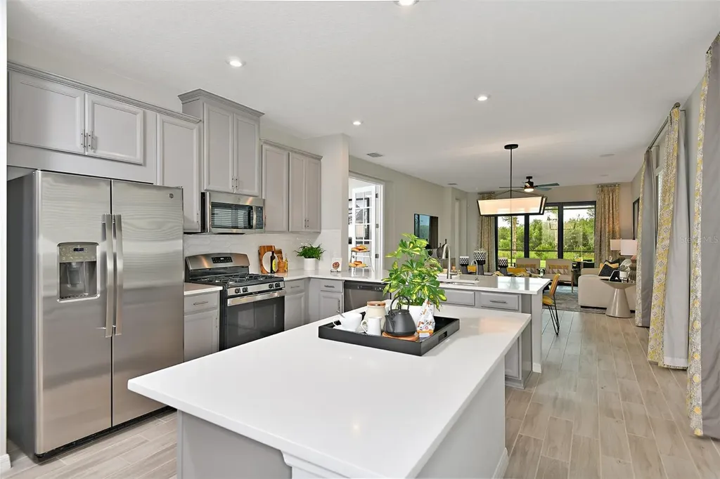 745 Steel Drive Apollo Beach FL 33572