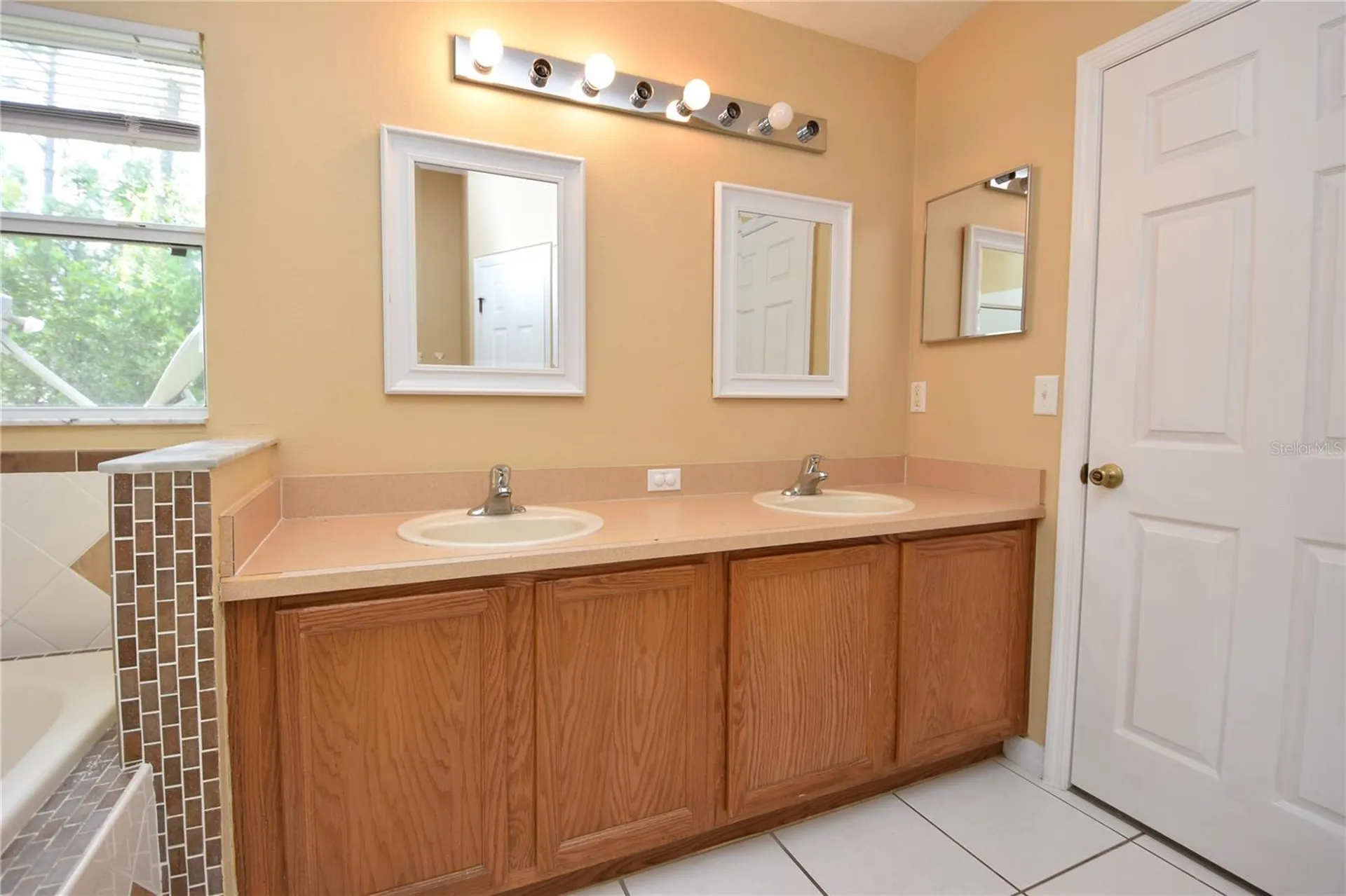 5 Rambling Lane Palm Coast FL 32164