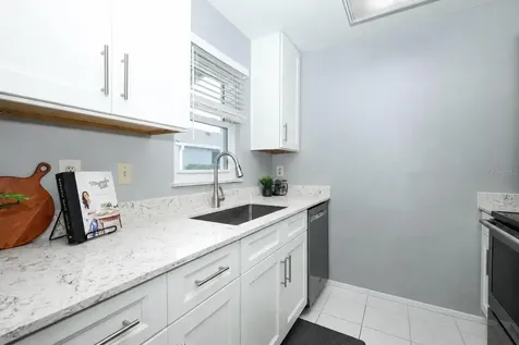115 Dorchester Square Lake Mary FL 32746