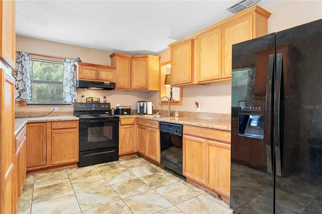 1890 NE 80th Street Ocala FL 34479