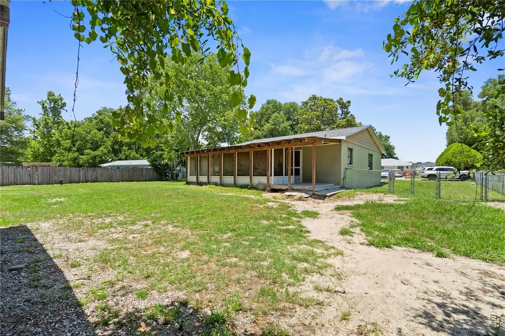 1890 NE 80th Street Ocala FL 34479