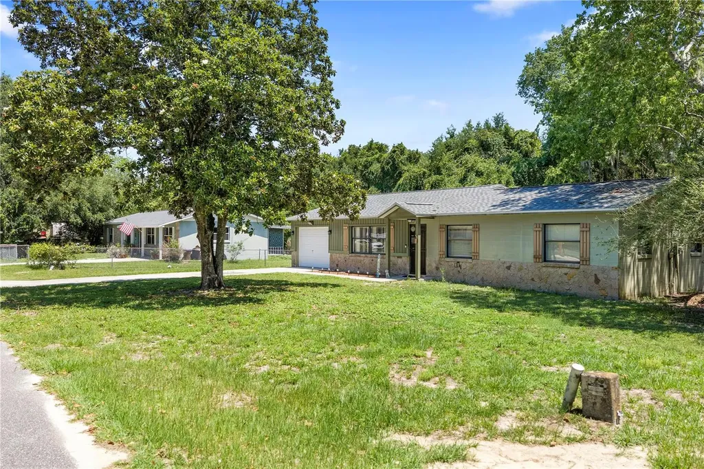 1890 NE 80th Street Ocala FL 34479