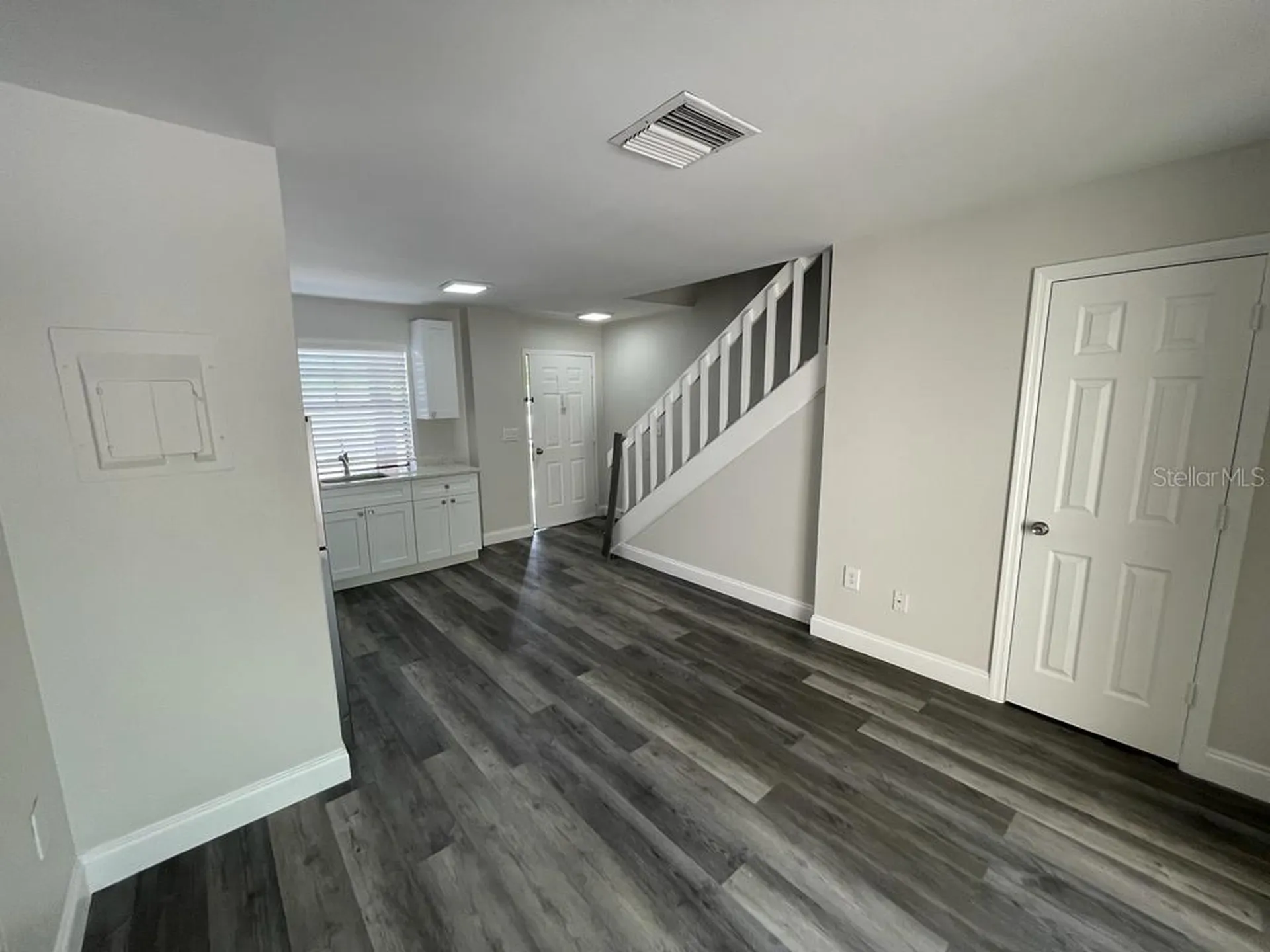 10260 Turkey Lake Road Orlando FL 32819