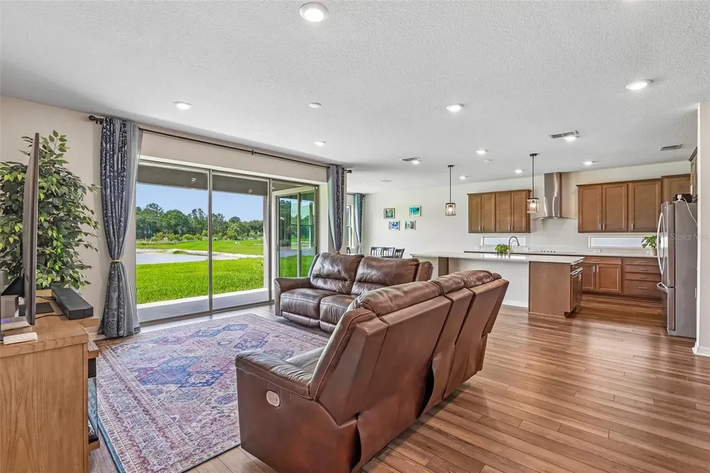11032 Sundrift Drive Tampa FL 33647
