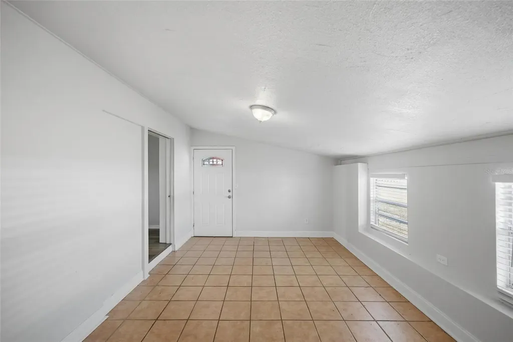 7102 Dellwood Drive Tampa FL 33619