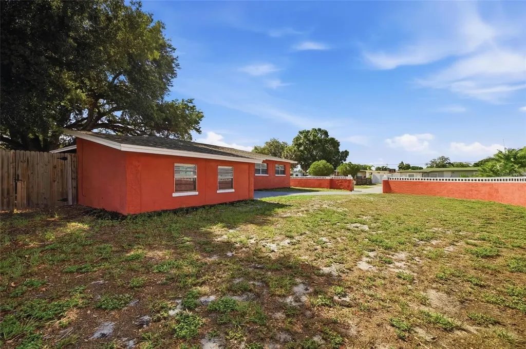 7102 Dellwood Drive Tampa FL 33619