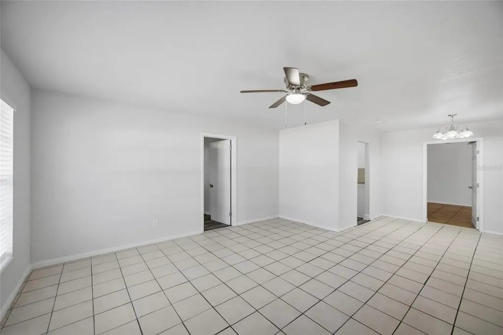7102 Dellwood Drive Tampa FL 33619