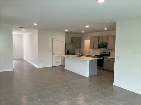 35694 Kinsey Point Zephyrhills FL 33541
