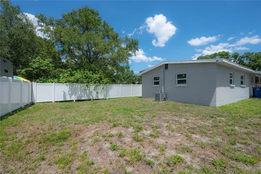 3501 E Mcberry Street Tampa FL 33610