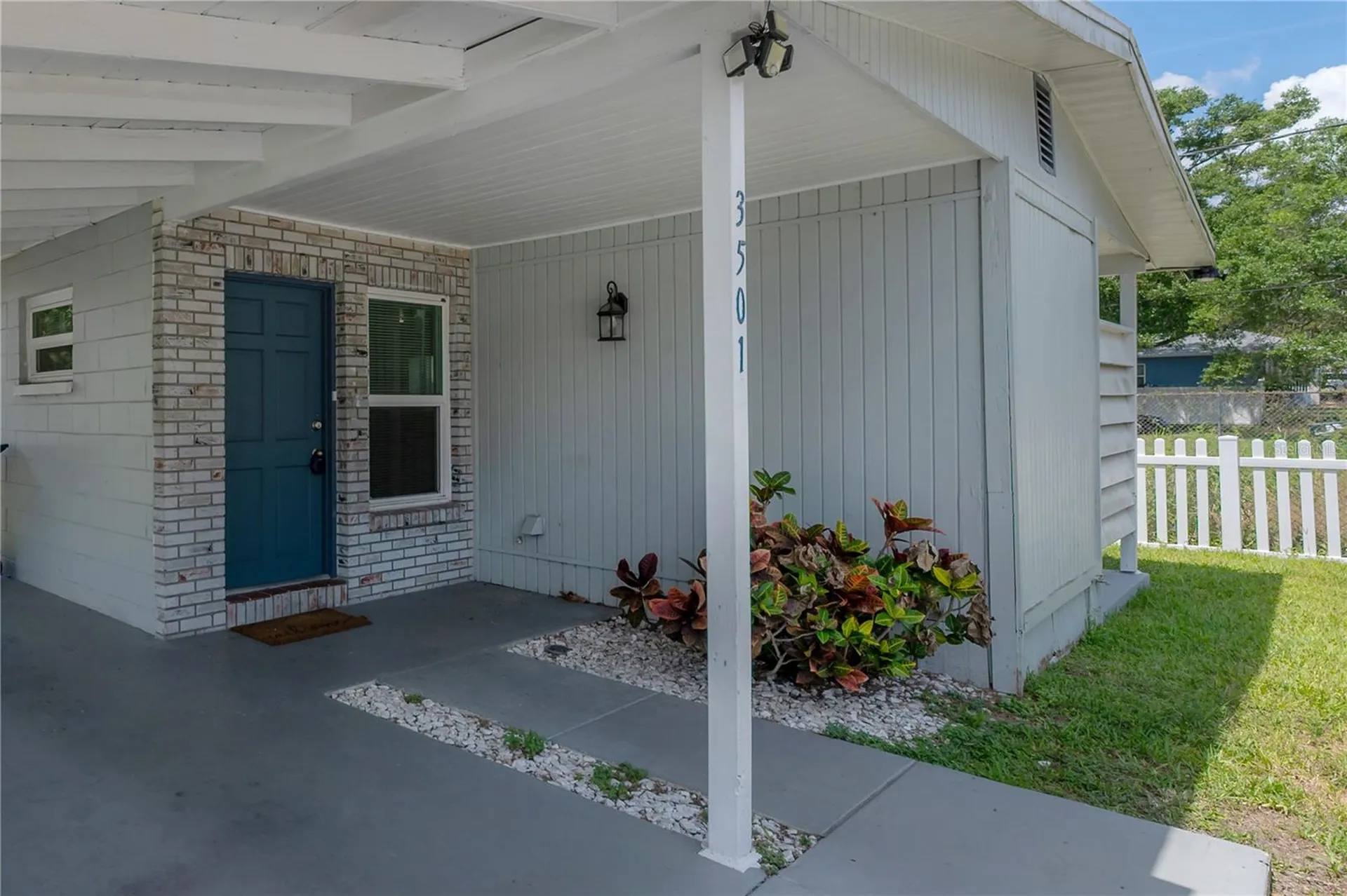 3501 E Mcberry Street Tampa FL 33610