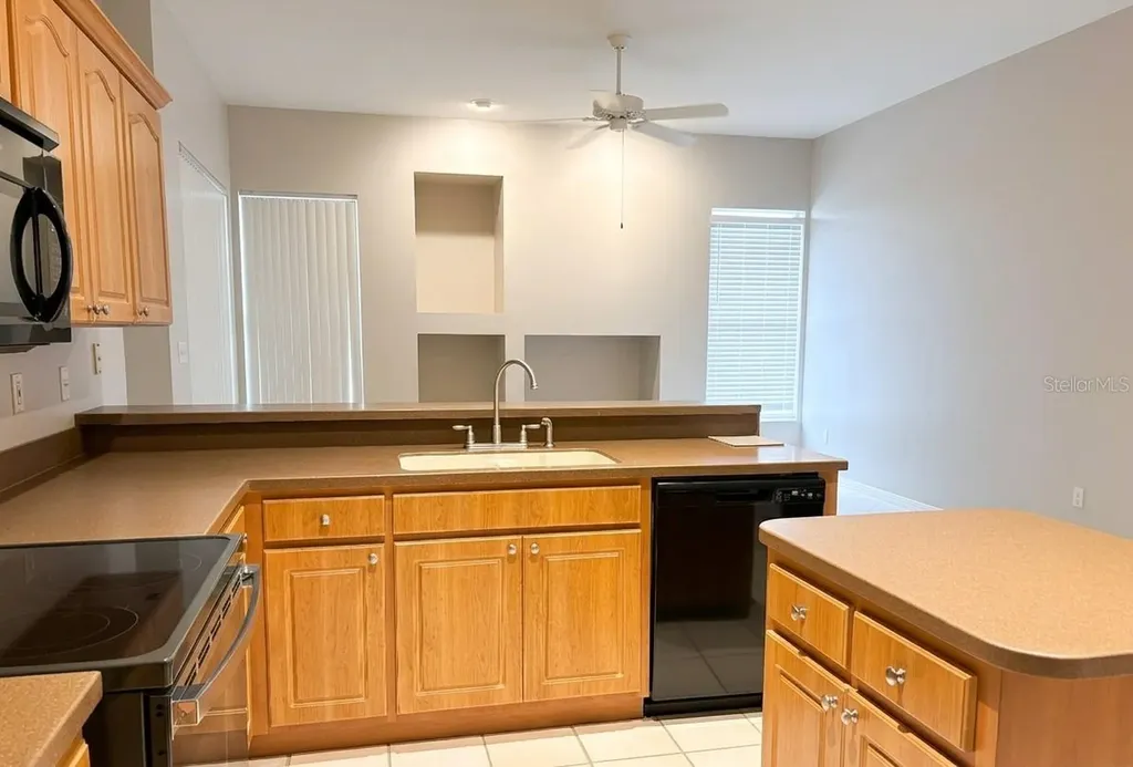 1625 Powder Ridge Drive Valrico FL 33594