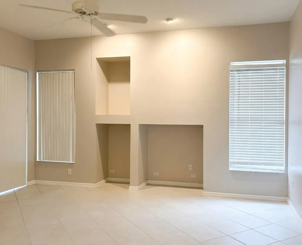 1625 Powder Ridge Drive Valrico FL 33594