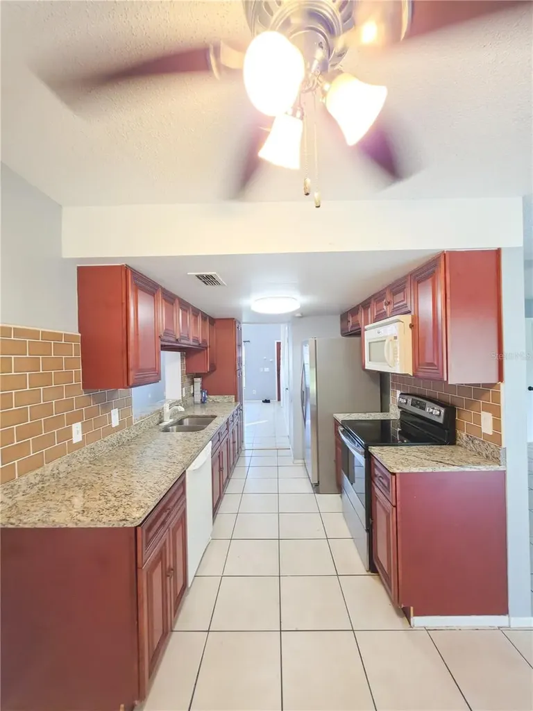 1412 Asti Court Orlando FL 32825