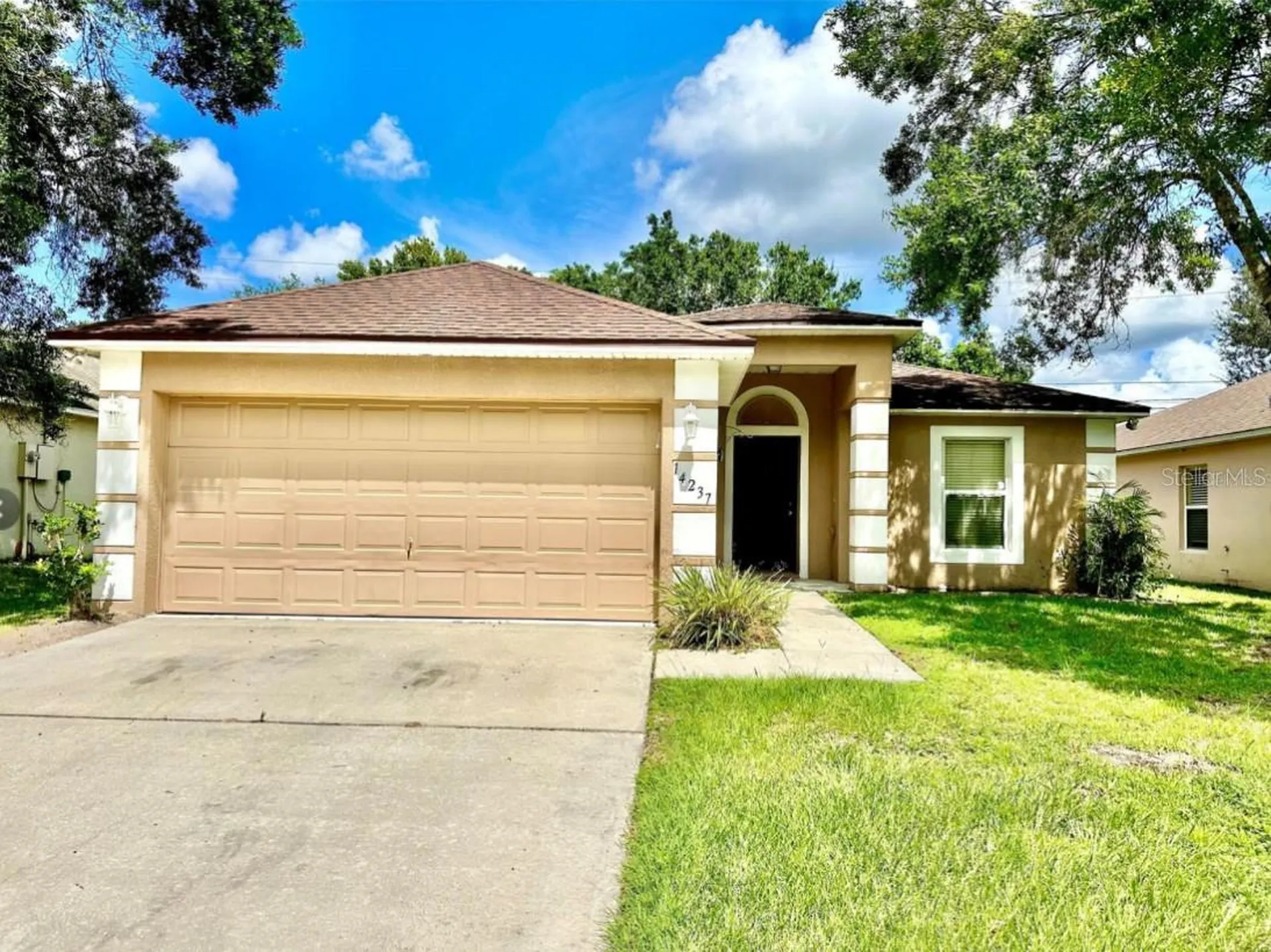 14237 Econ Woods Lane Orlando FL 32826