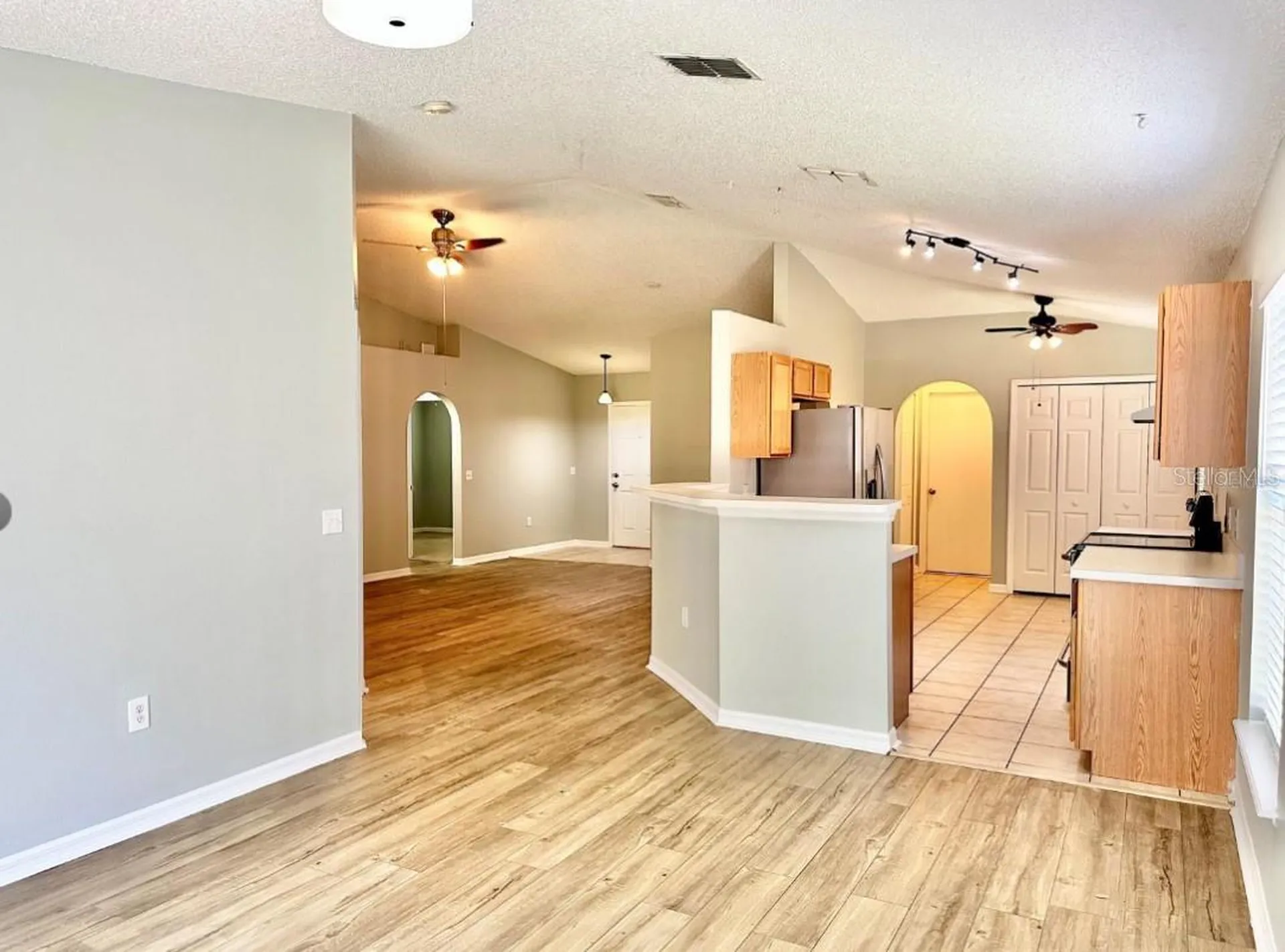14237 Econ Woods Lane Orlando FL 32826