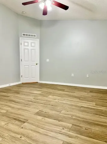14237 Econ Woods Lane Orlando FL 32826