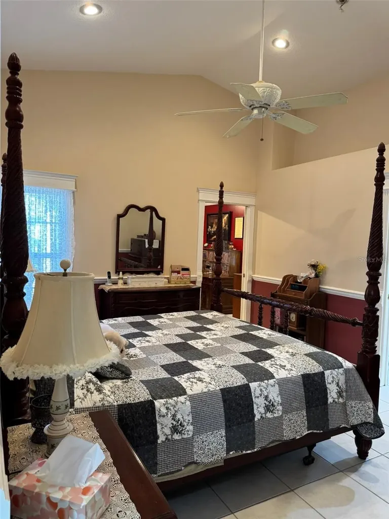 9814 Oslin Street Tampa FL 33615