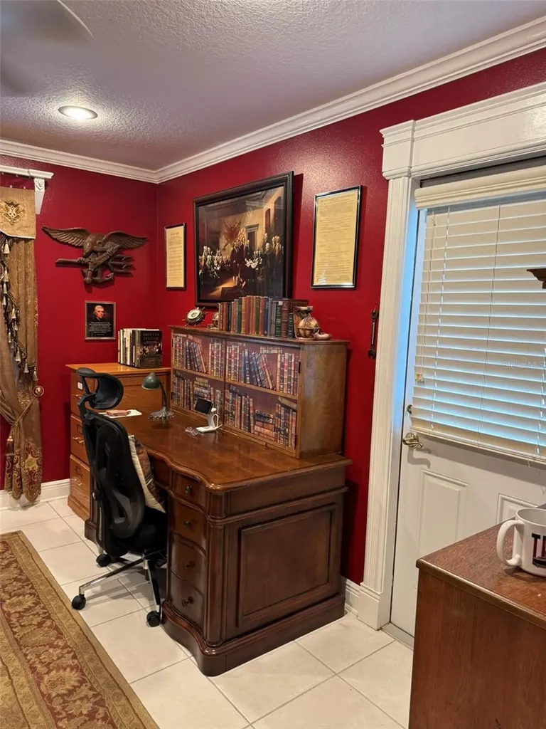 9814 Oslin Street Tampa FL 33615