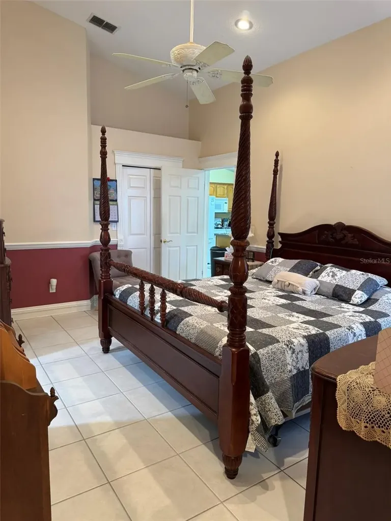 9814 Oslin Street Tampa FL 33615