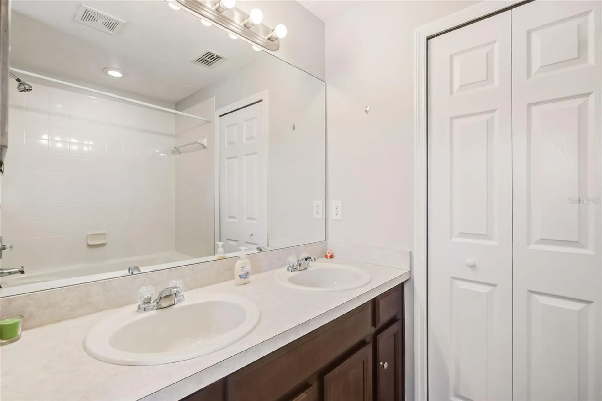 2116 Jeremiah Way Kissimmee FL 34743