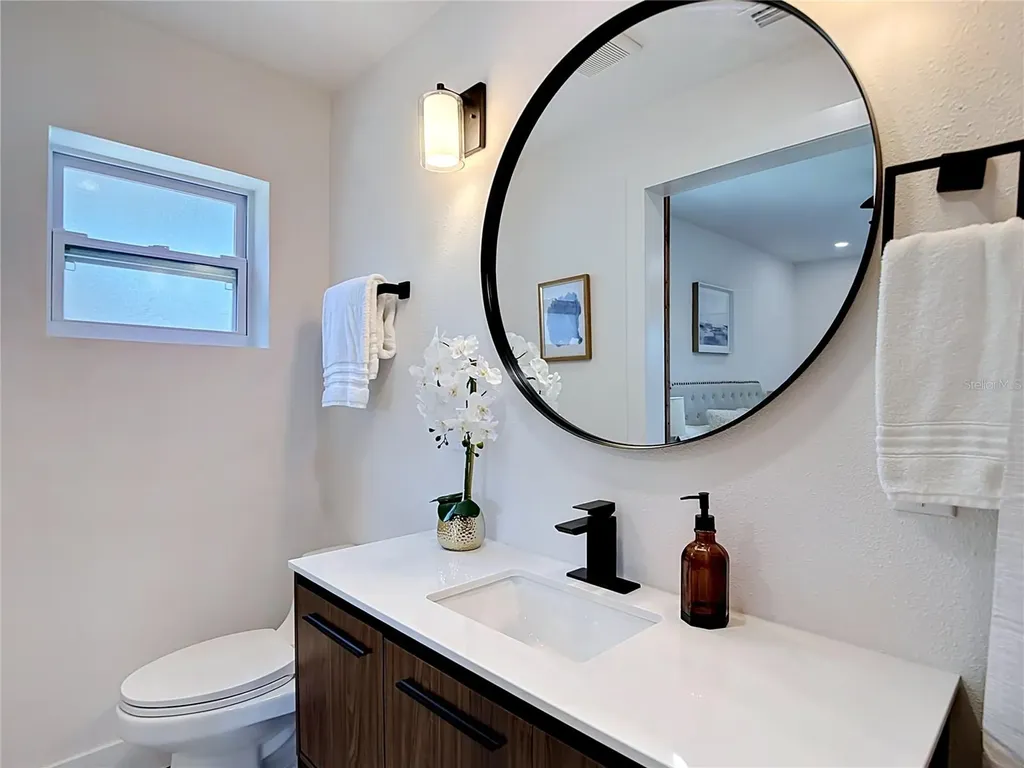 5013 S Hesperides Street Tampa FL 33611