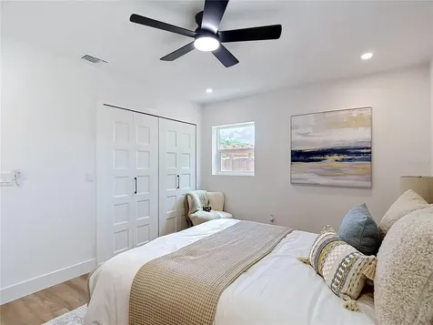 5013 S Hesperides Street Tampa FL 33611