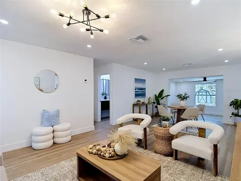 5013 S Hesperides Street Tampa FL 33611