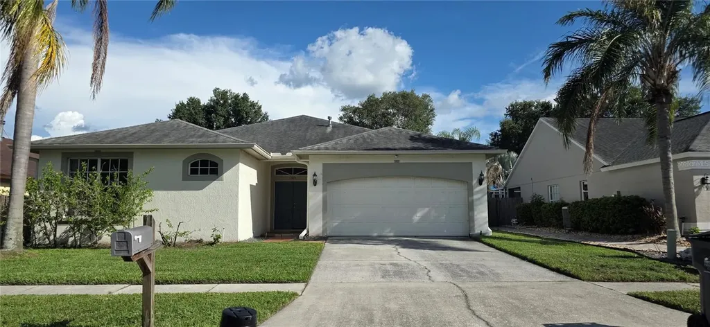 1305 Lakehurst Way Brandon FL 33511