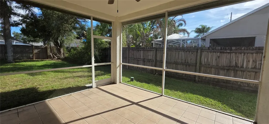 1305 Lakehurst Way Brandon FL 33511