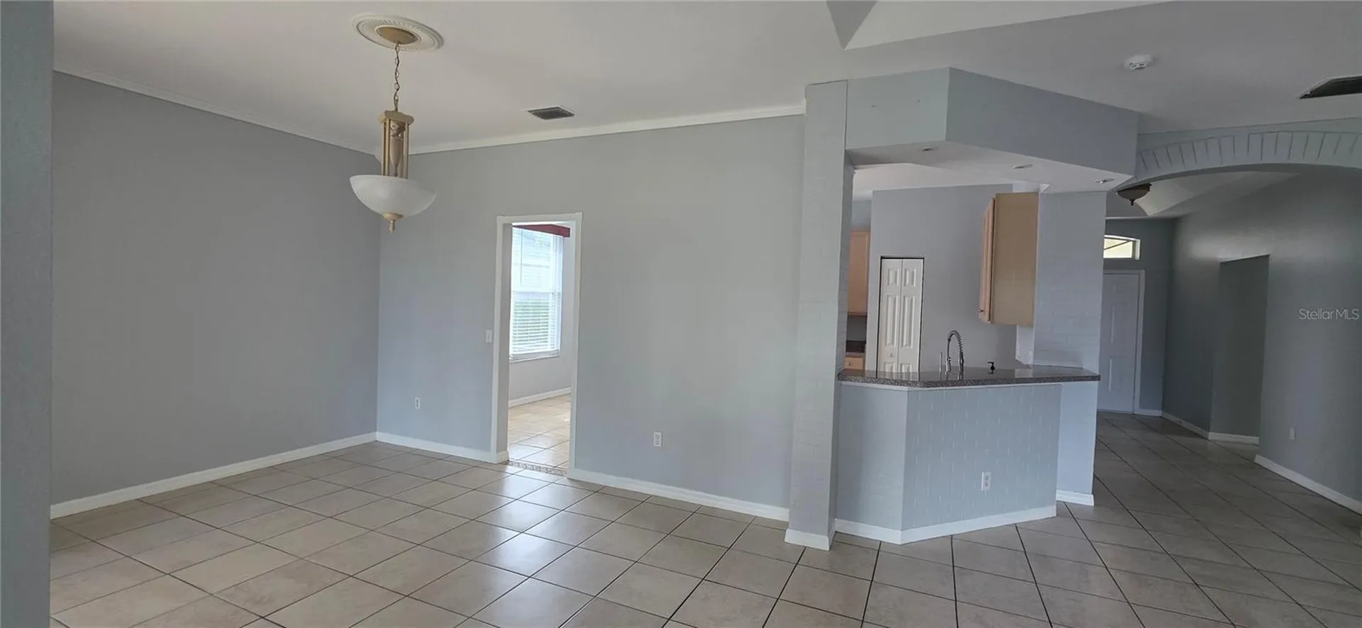 1305 Lakehurst Way Brandon FL 33511