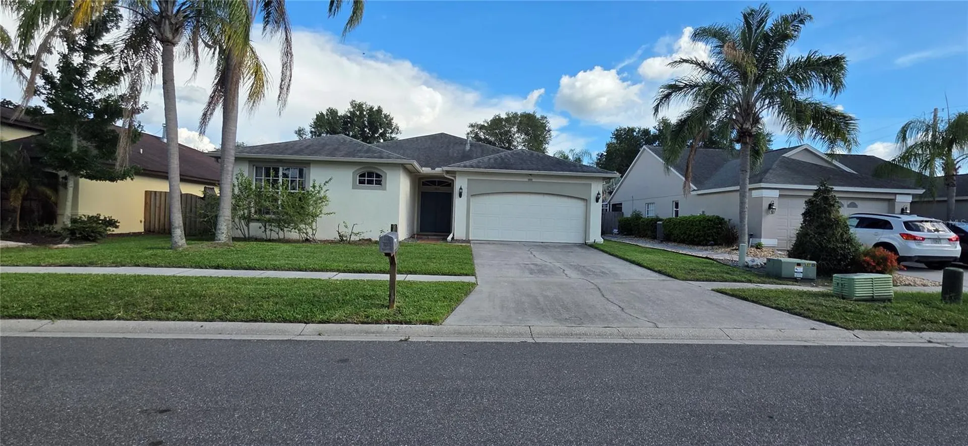 1305 Lakehurst Way Brandon FL 33511