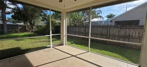 1305 Lakehurst Way Brandon FL 33511
