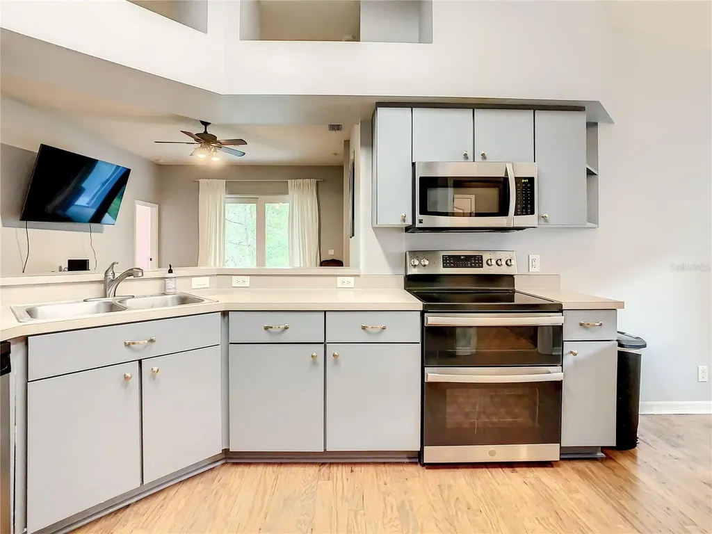 1407 Trail Boss Lane Brandon FL 33511