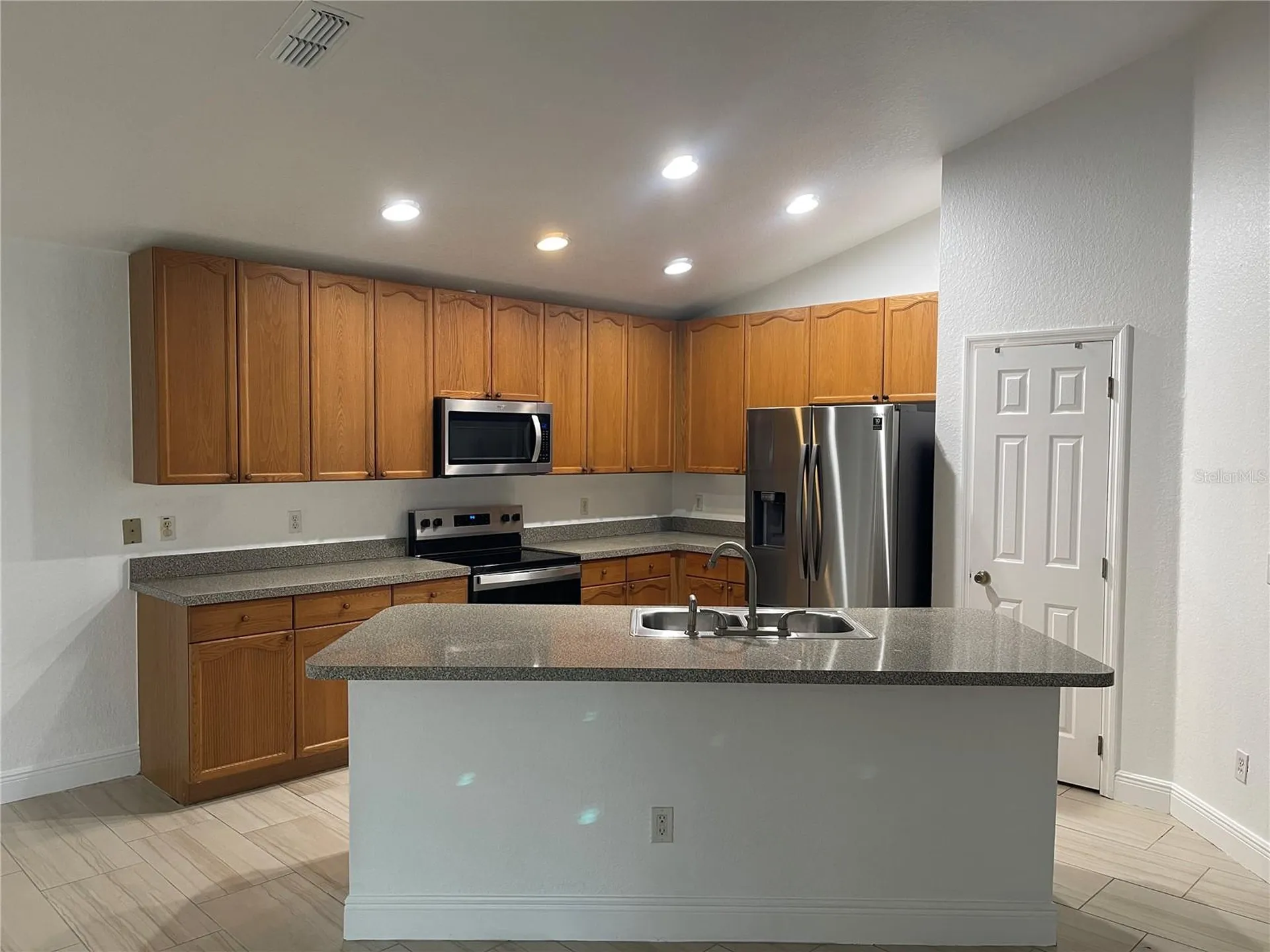 2942 Conner Lane Kissimmee FL 34741