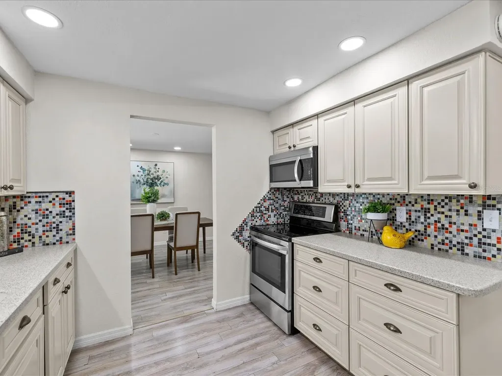 150 Suncrest Drive Safety Harbor FL 34695