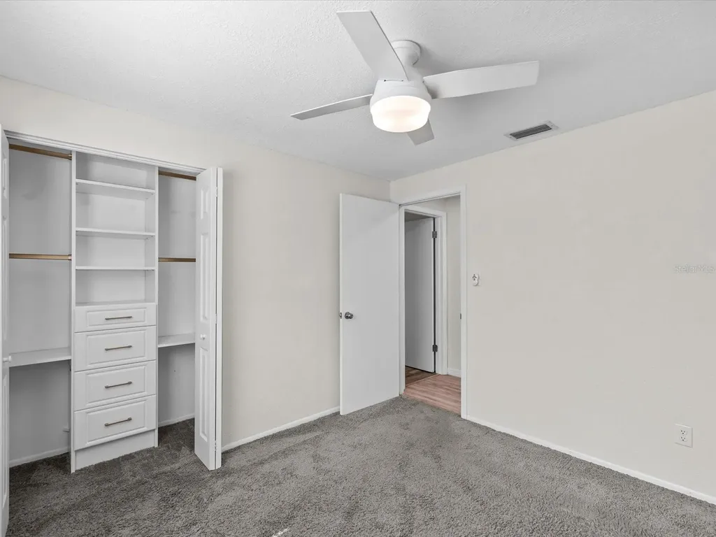 150 Suncrest Drive Safety Harbor FL 34695