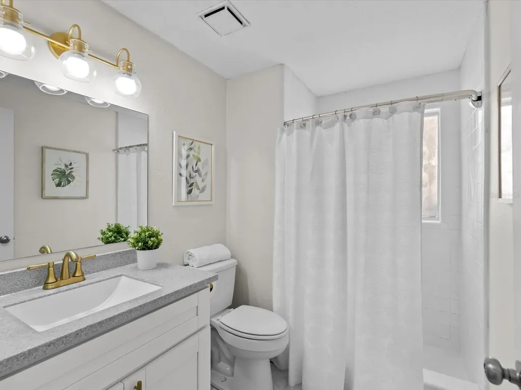 150 Suncrest Drive Safety Harbor FL 34695