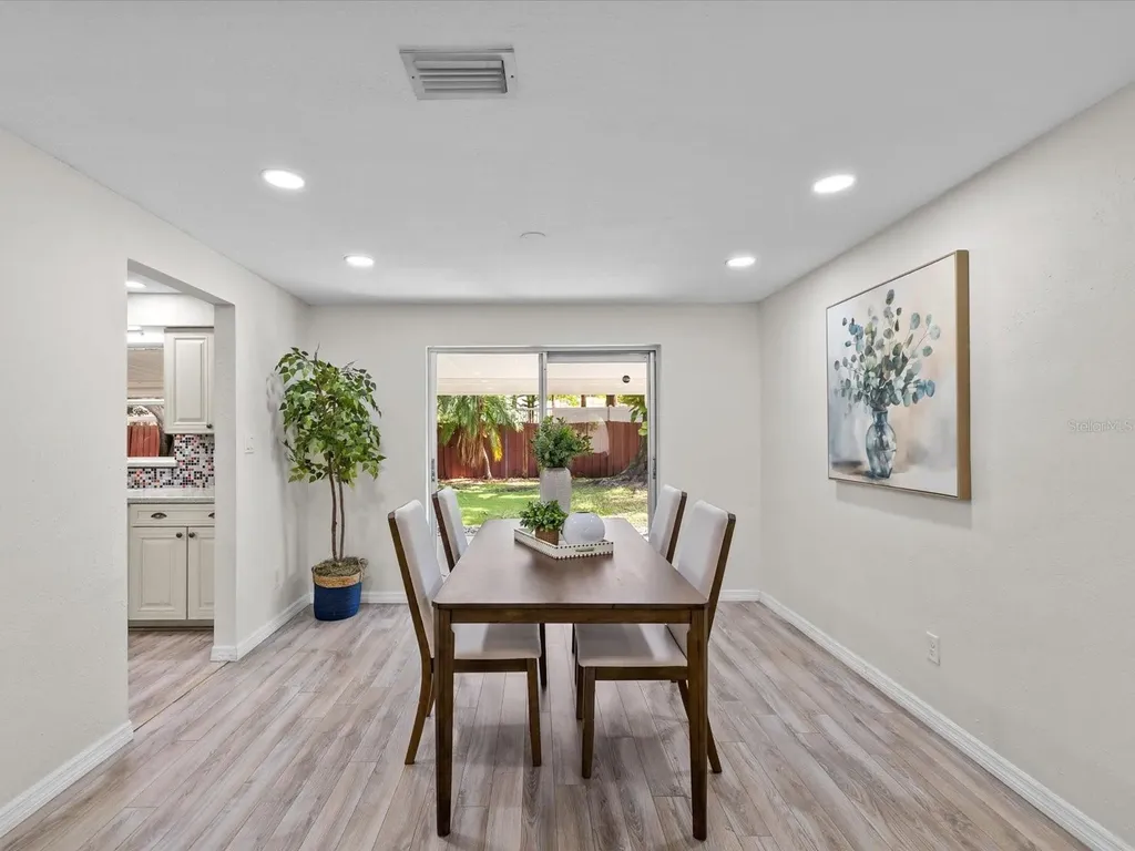 150 Suncrest Drive Safety Harbor FL 34695