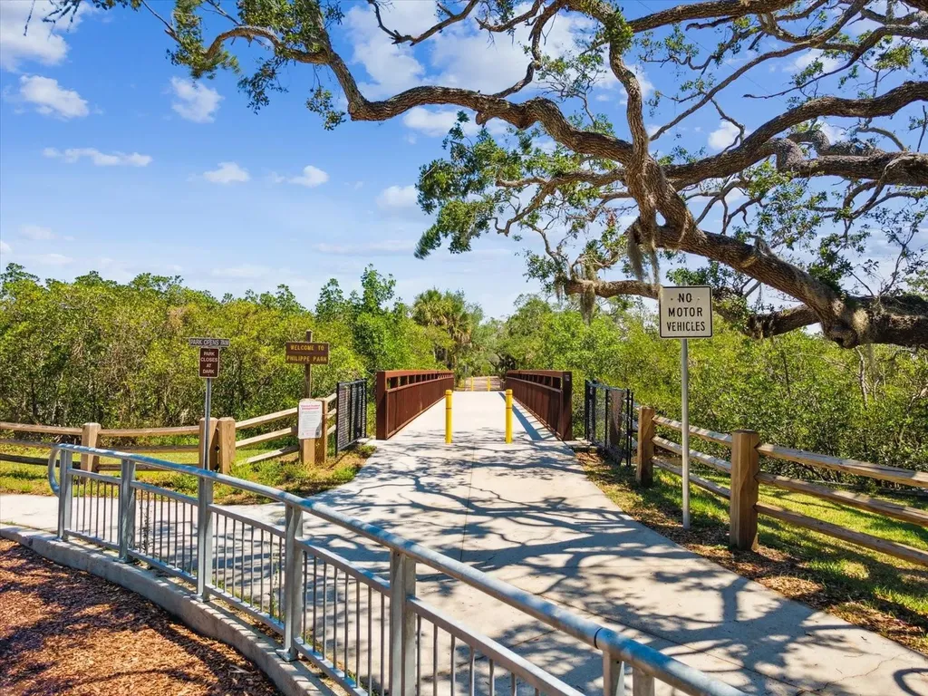 150 Suncrest Drive Safety Harbor FL 34695
