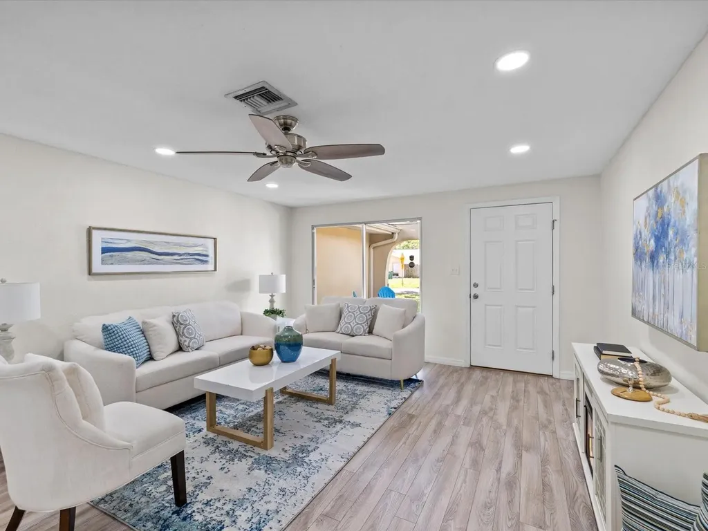 150 Suncrest Drive Safety Harbor FL 34695