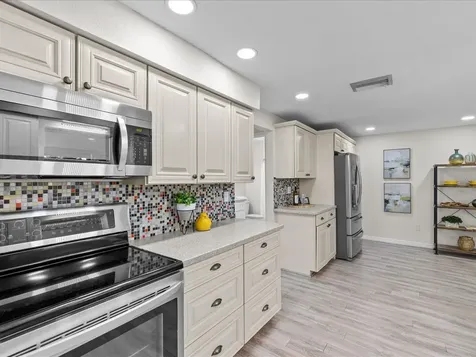 150 Suncrest Drive Safety Harbor FL 34695