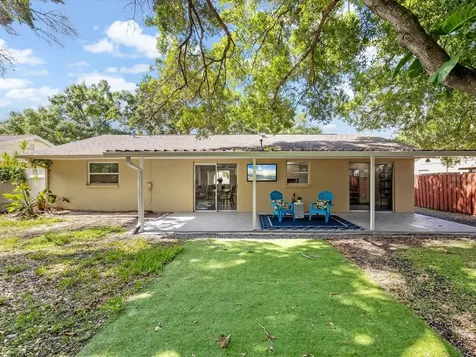 150 Suncrest Drive Safety Harbor FL 34695