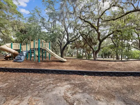 150 Suncrest Drive Safety Harbor FL 34695