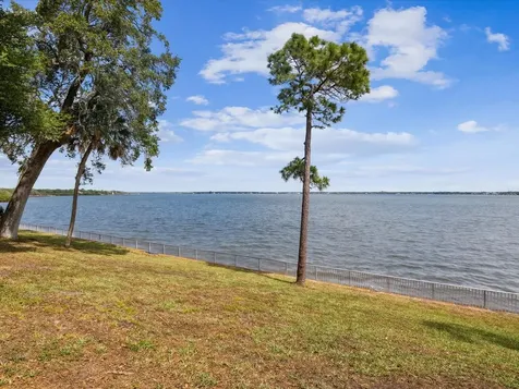 150 Suncrest Drive Safety Harbor FL 34695