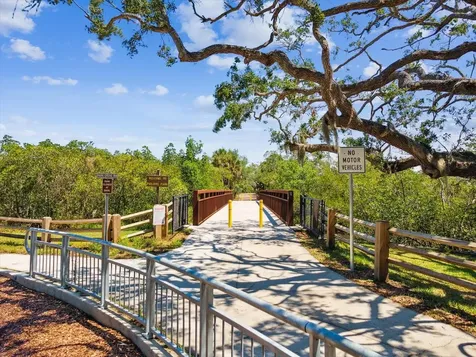 150 Suncrest Drive Safety Harbor FL 34695